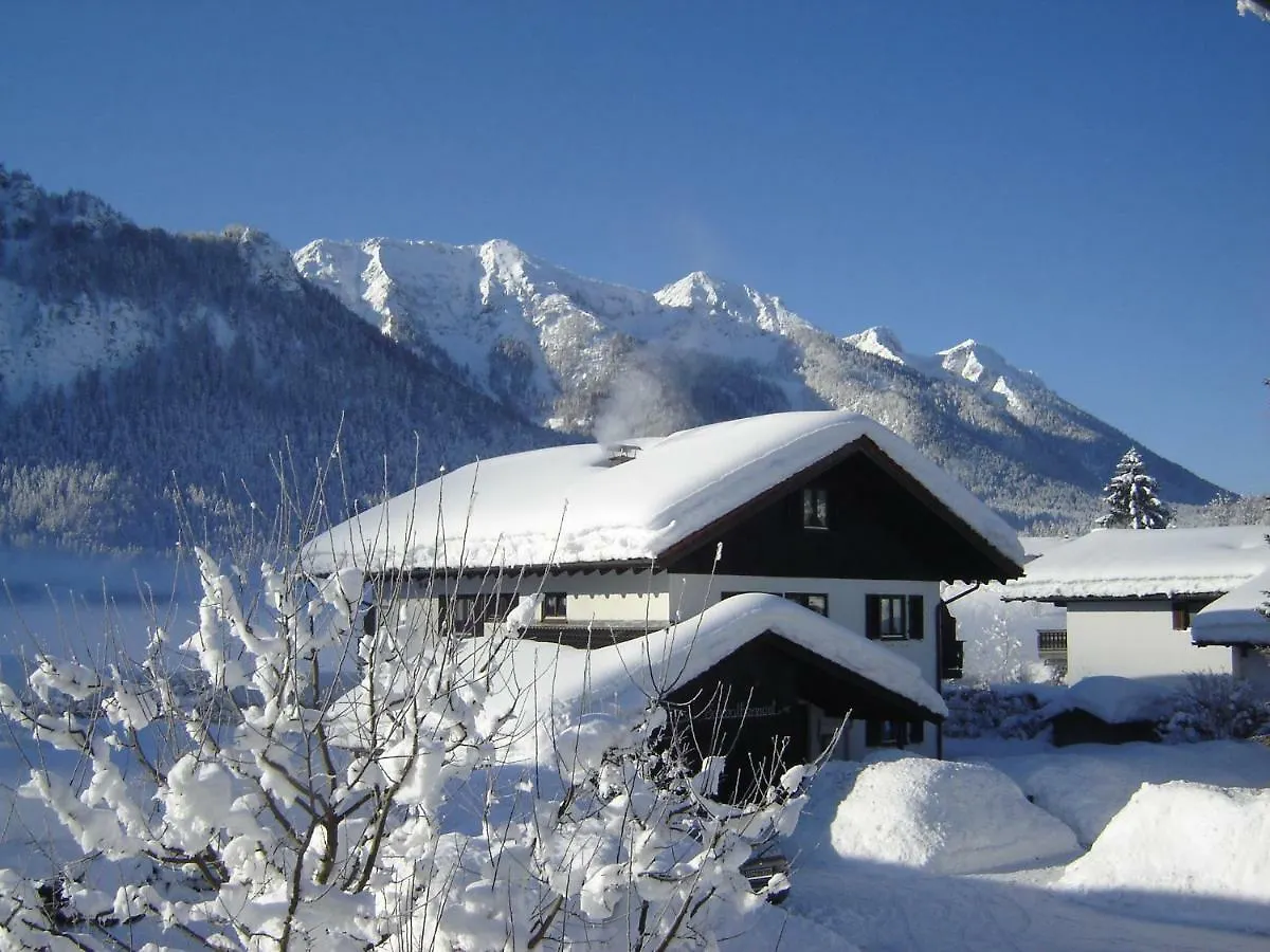 Haus Schwalbennest contacts